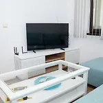 Cozy Seaside Escape - Stylish 1-bedroom In By Flat Mаnager * Balchik