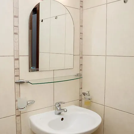 Cozy Seaside Escape - Stylish 1-bedroom In By Flat Mаnager شقة بالشيك