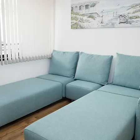 Daire Cozy Seaside Escape - Stylish 1-bedroom In By Flat Mаnager *